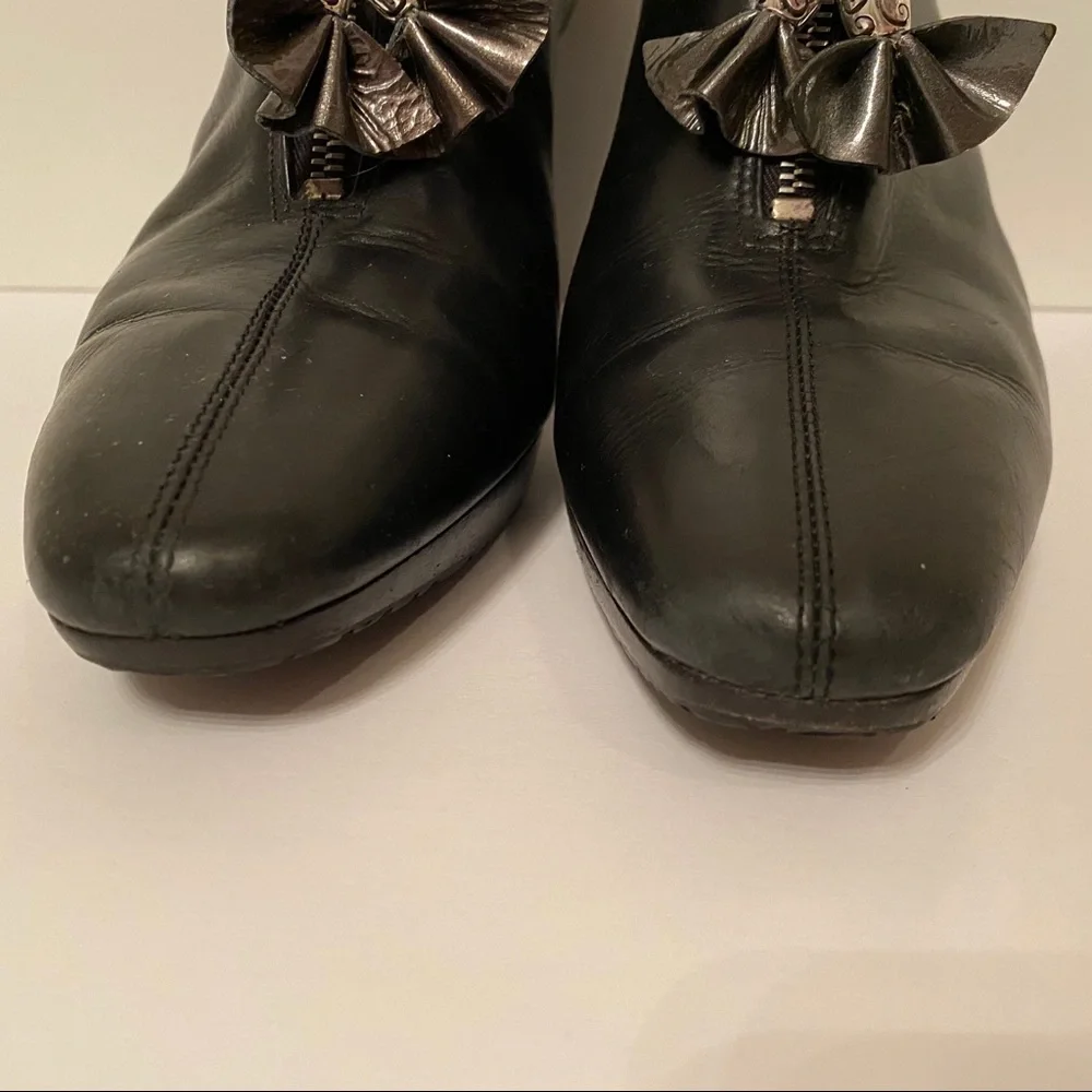 BRIGHTON SHOES HEELS ANKLE BOOTIES BLACK STACEY LEATHER GRAY SUEDE 8.5 M